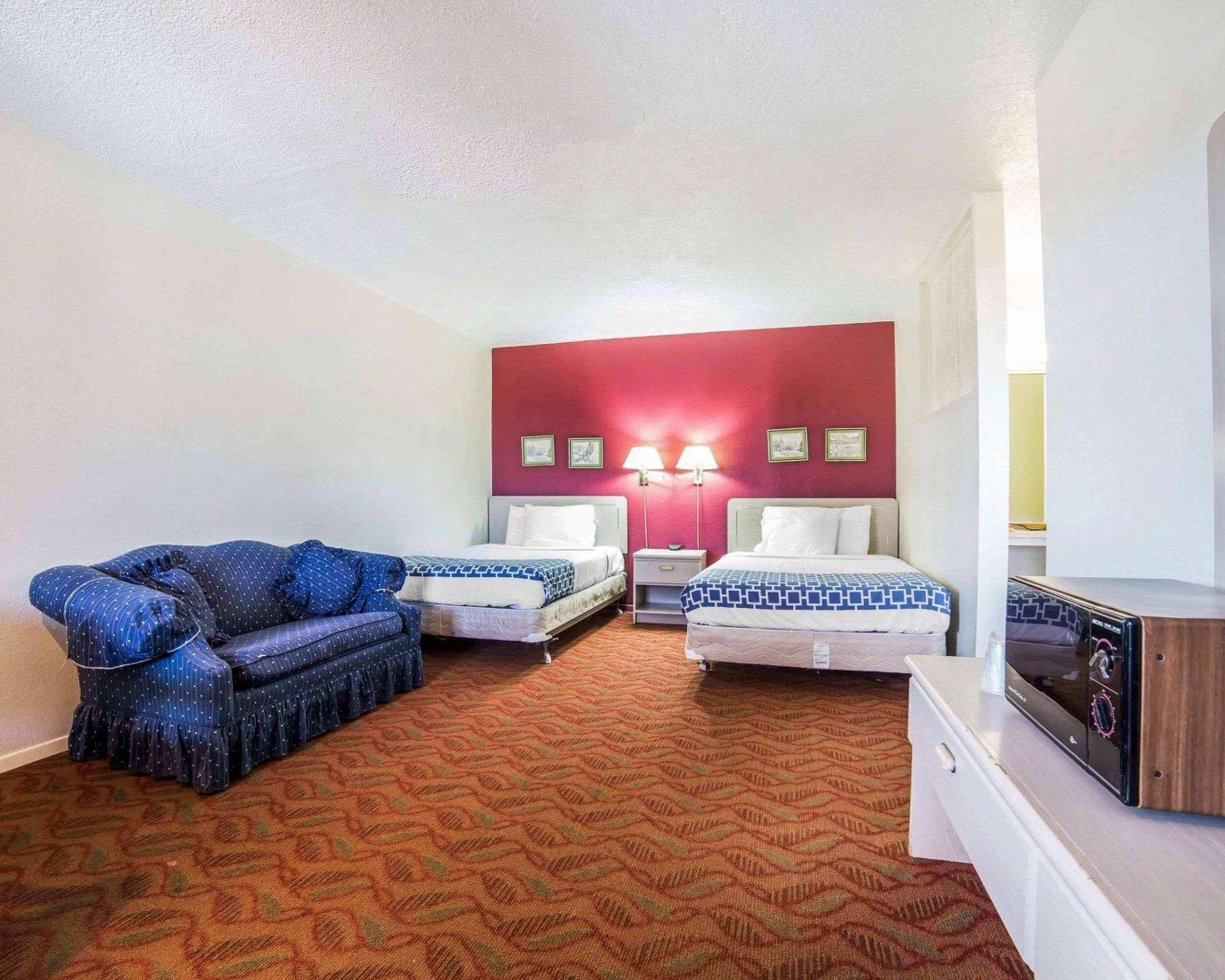 Econo Lodge Fallon Naval Air Station Area Exterior foto