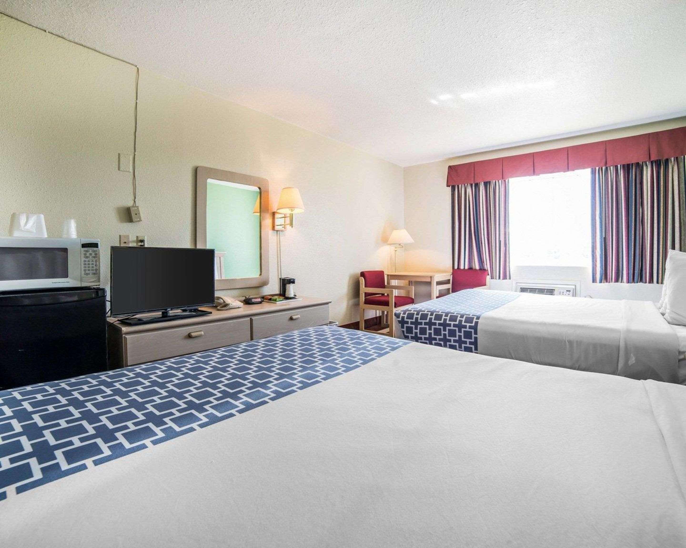 Econo Lodge Fallon Naval Air Station Area Exterior foto